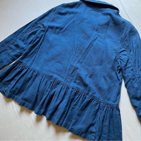 THE GREAT. Blue denim button up peplum ruffle long sleeve crop top shirt jacket - Picture 4 of 6